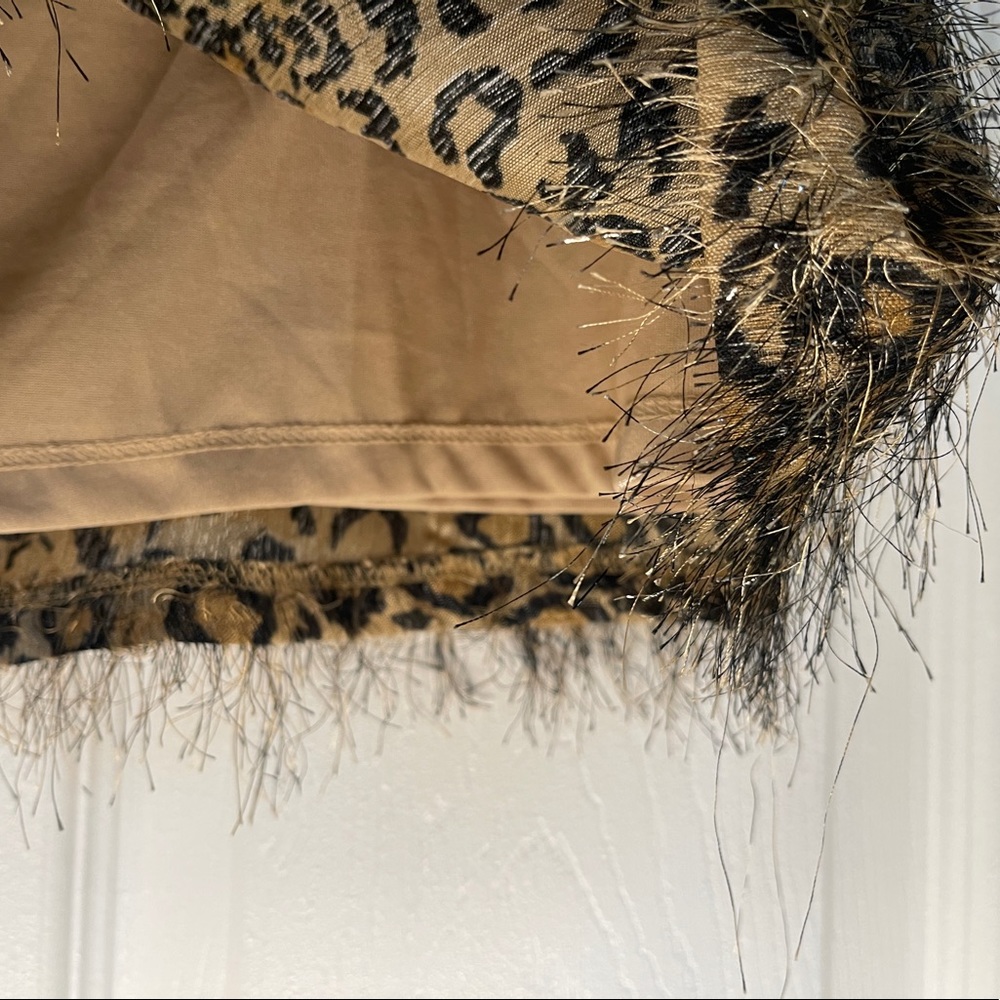 ANN TAYLOR Leopard Fuzzy/fringe sleeveless top - Picture 9 of 11